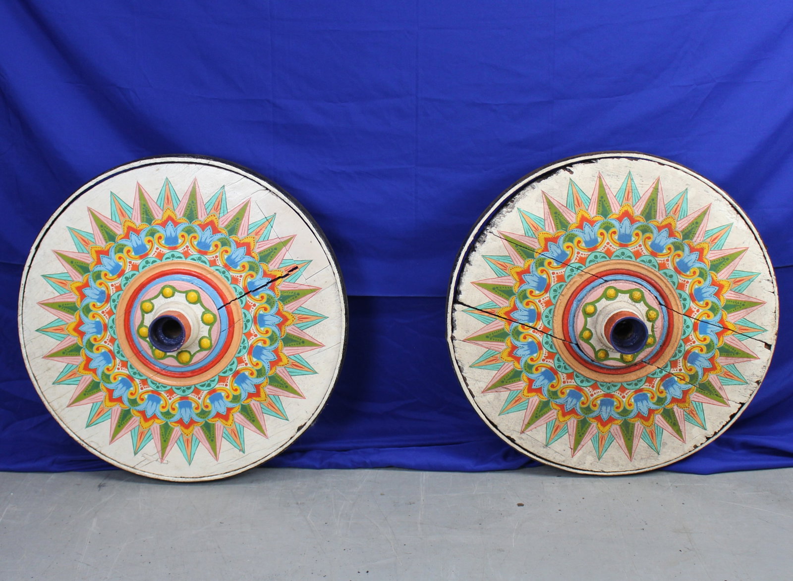 Pair of Costa Rican Ox Cart Wheels (1 of 13)