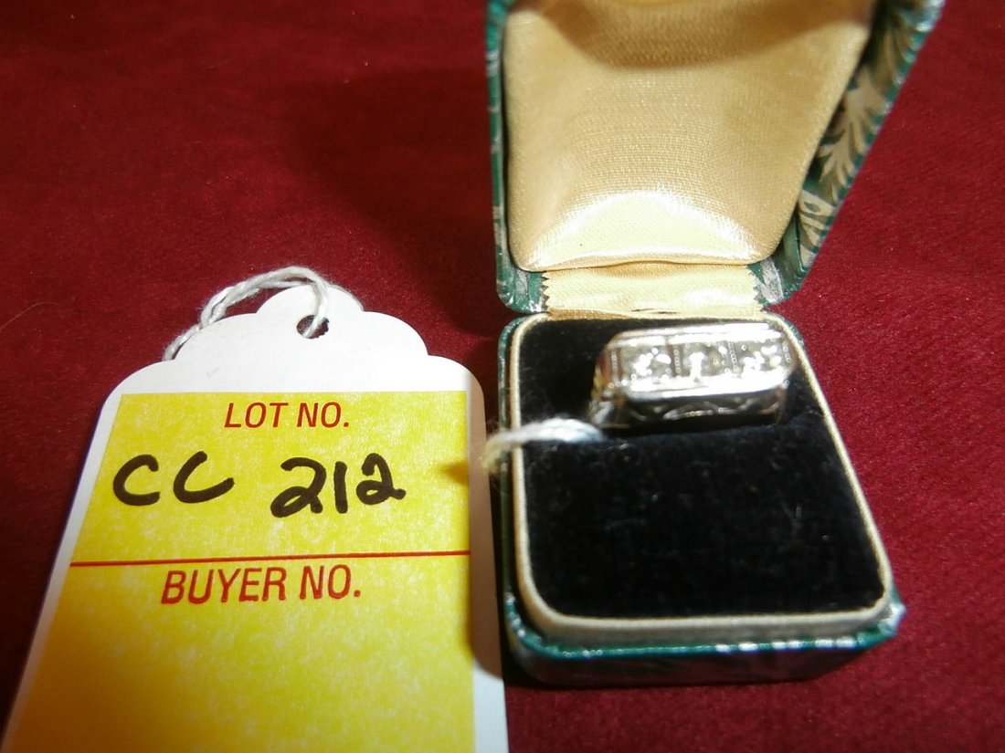 14Kt Gold Antique Diamond Ring: 14kt gold antique diamond ring deco setting, 1.7 dwt