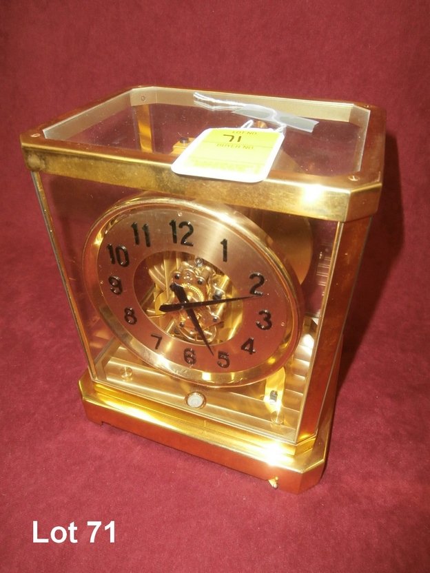 Le Coultre Atmos Clock Fifteen Jewel: Le Coultre Atmos Clock Fifteen Jewel ser.#14275 9 1/4" Tall 8 1/4" Wide 6 1/4" Deep