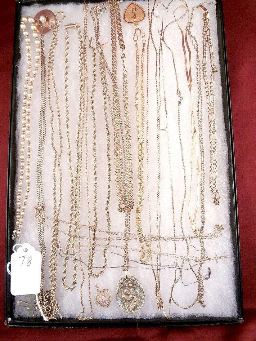 Mixed Gold Jewelry 14K and 18K  135 Dwt (1 of 4)