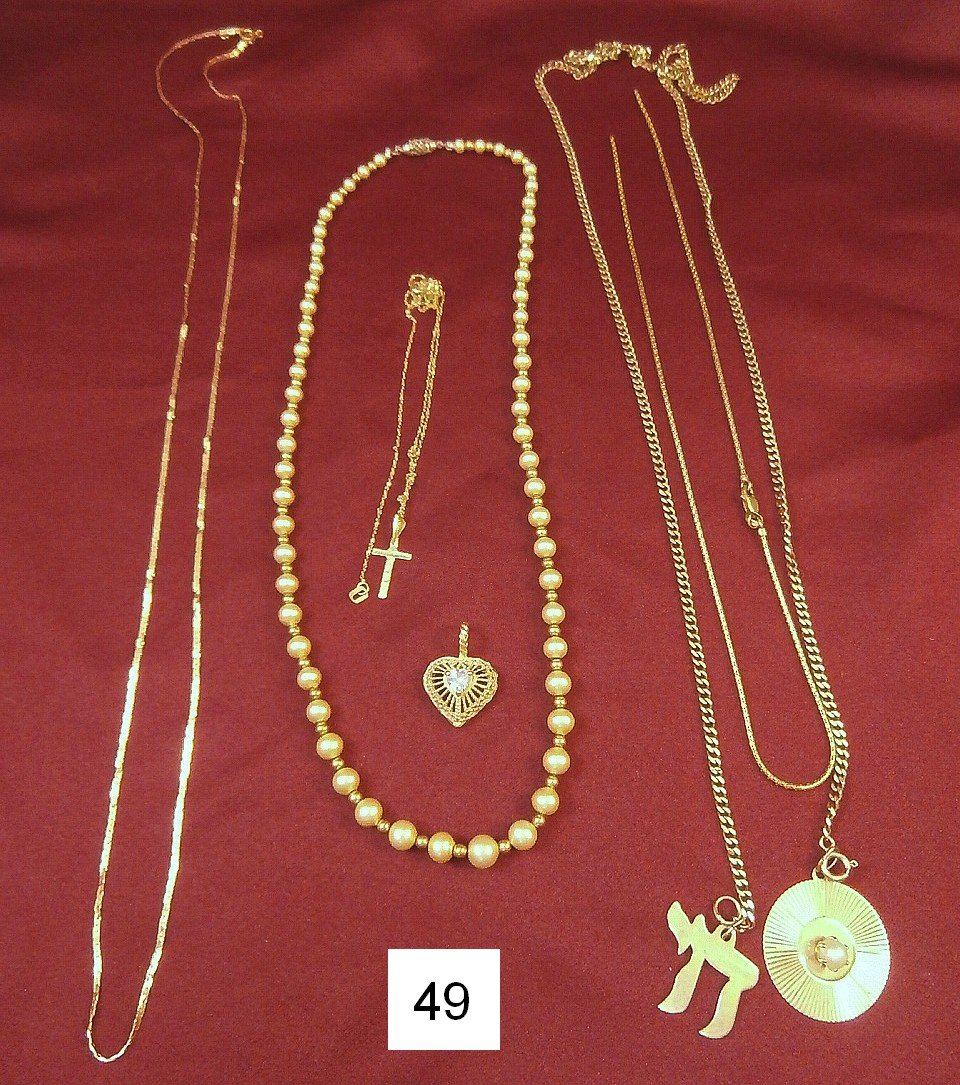 14K Gold Chains, Pearls, and Pendants  26.6 DWT (1 of 5)