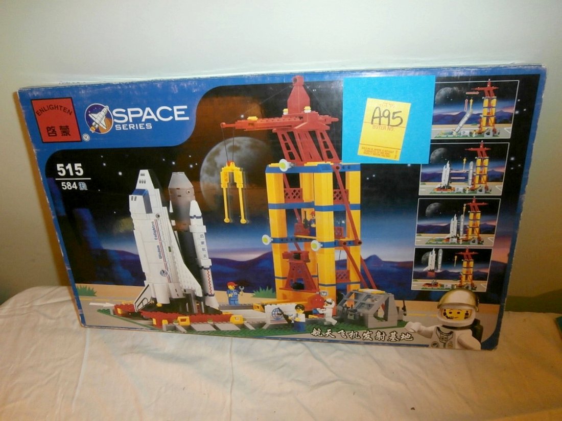 Lego Space Shuttle Enlighten (1 of 1)