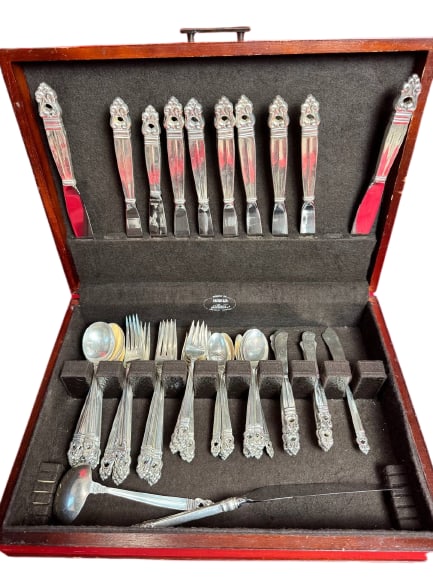 International Royal Danish Sterling Silver Flatware Set 12 lb (1 of 12)