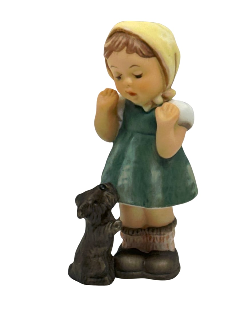 Goebel Berta Hummel Figurine Little Girl With Dog Collectible 3 In: See pictures for details