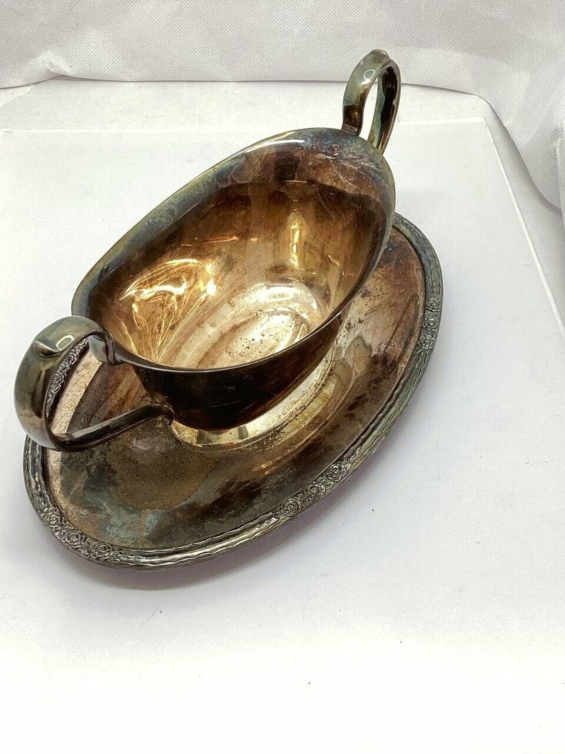 Camille International Silver Company #6013 Gravy Boat With Attached Underplate: See pictures for details
