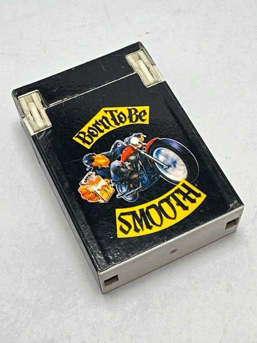 Vintage Camel Born To Be Smooth Collectible Lighter No Gas: Vintage Camel Born To Be Smooth Collectible Lighter No Gas