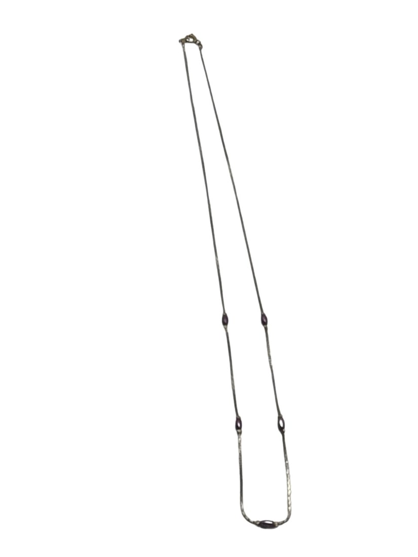 Sterling Silver Purple Bead Station Necklace 24 Inch Vintage Jewelry: This exquisite sterling silver necklace features delicate purple beads strategically placed along its elegant length. The vintage design evokes a sense of timeless beauty, perfect for both casual and 