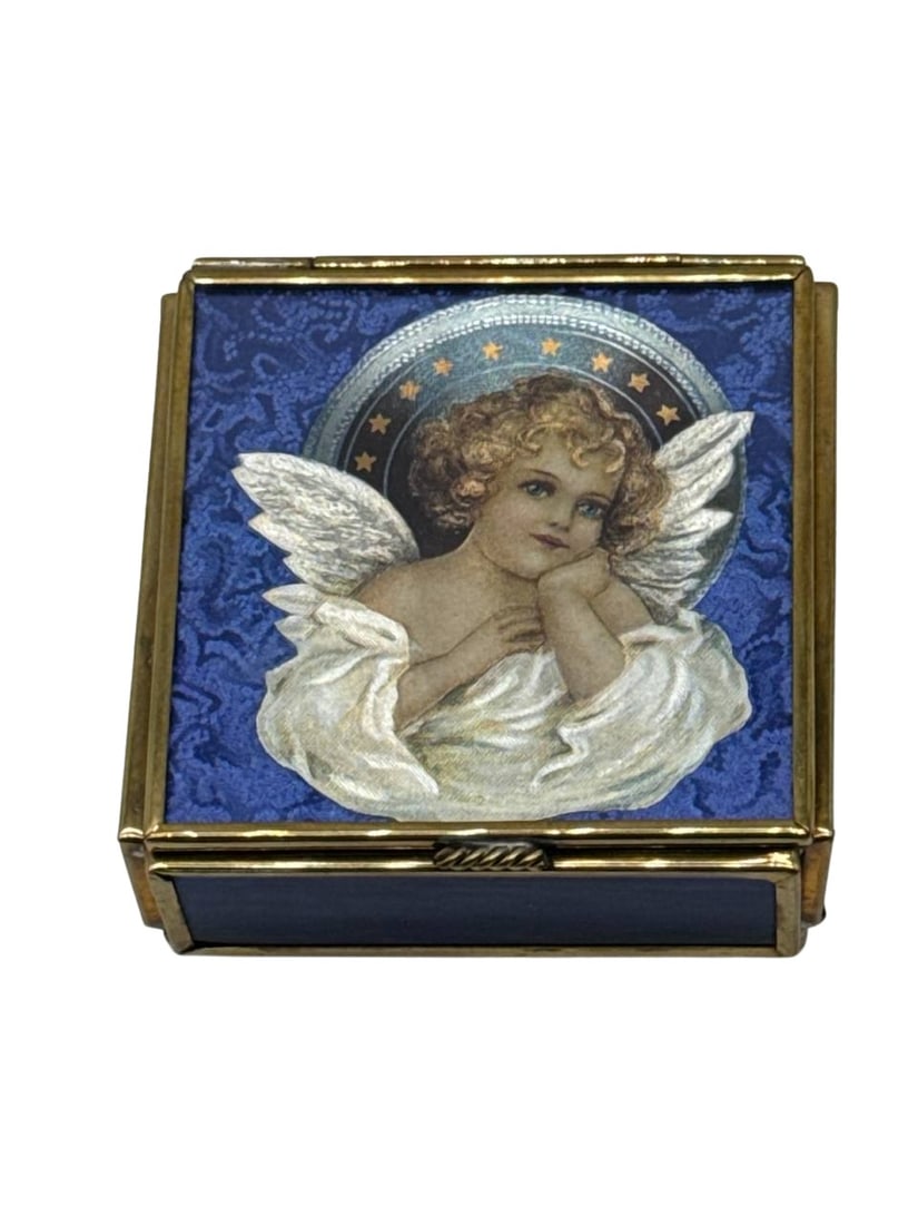 Enesco Cherub Angel Glass Keepsake Box Warm Greetings Heart: The Enesco Cherub Angel Glass Keepsake Box is a beautifully crafted piece from the Treasury of Christmas collection, featuring a charming angelic cherub design on the lid. This decorative box is perfe