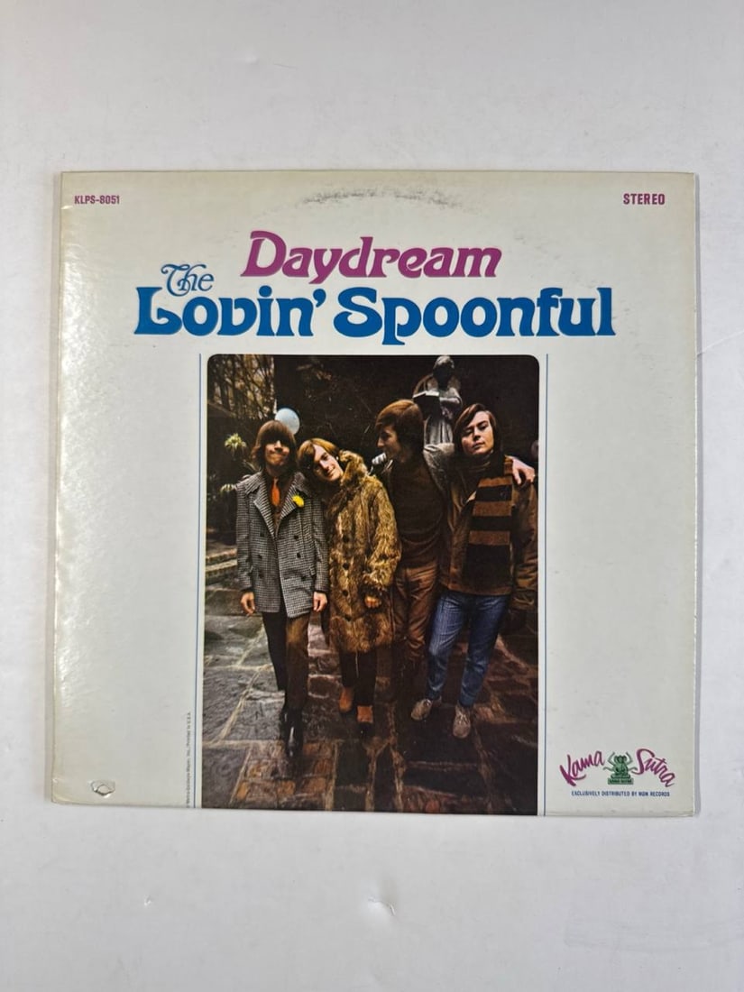 Daydream The Lovin Spoonful Vintage Vinyl Lp Stereo 12in Original Press: Daydream The Lovin Spoonful Vintage Vinyl Lp Stereo 12in Original Press is a rare find for collectors seeking authentic mid-1960s folk rock vibes. This album features the band’s signature blend of c