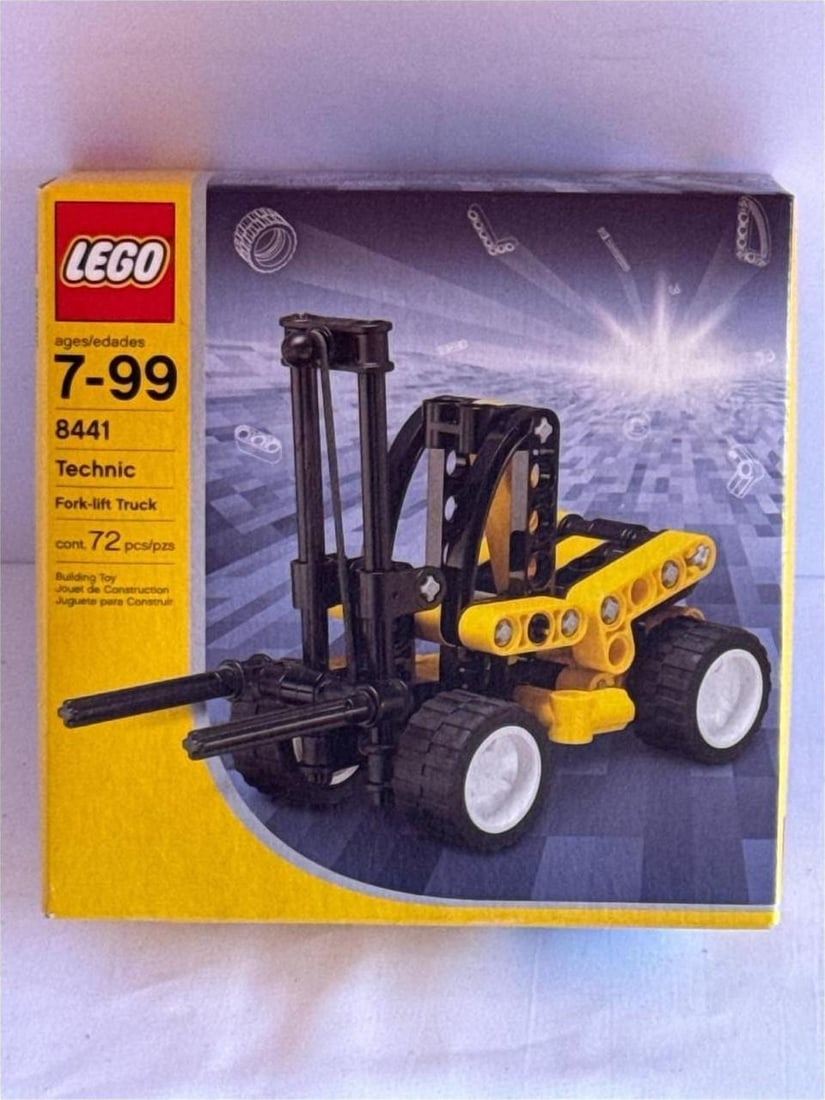 Lego Technic 8441 Forklift Truck Ages 7 99 Yellow And Black Building Set (1 of 9)