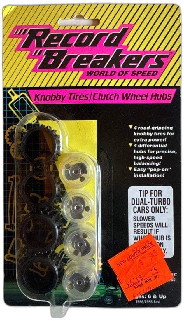 Hasbro Record Breakers World Of Speed Knobby Tires Clutch Wheel Hubs 7556 Unopened (1 of 4)