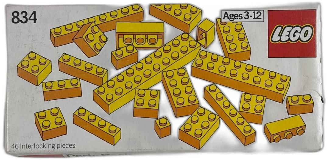 Lego 834 Yellow Interlocking Bricks Pack Rare 1980 Unopened Building Set Vintage (1 of 5)