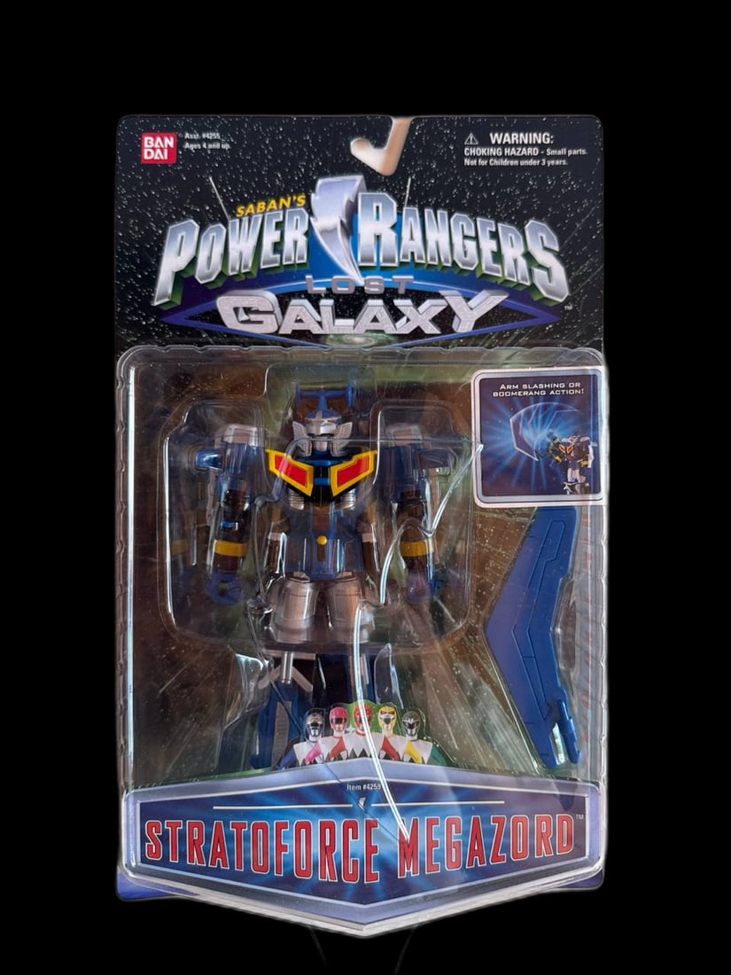 Power Rangers Lost Galaxy Strataforce Megazord Action Figure Mint 1999 Unopened: This mint 1999 unopened Strataforce Megazord is an officially licensed Bandai figure from the iconic Sabans Power Rangers Lost Galaxy series. It features bright colors a boomerang weapon and a special