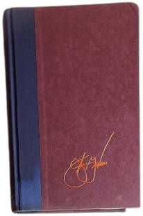 John Grisham The Rainmaker First Edition 1995 Doubleday Hardcover Book Vintage: John Grisham The Rainmaker First Edition 1995 Doubleday hardcover novel, collectible vintage fiction book. Features burgundy and navy boards with author signature embossed in gold on front cover. Page