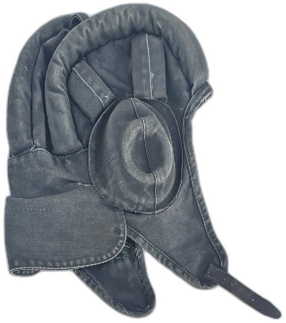 WWII Soviet Russian Tanker Helmet Padded Canvas Black Ear Cushions Vintage USSR (1 of 11)