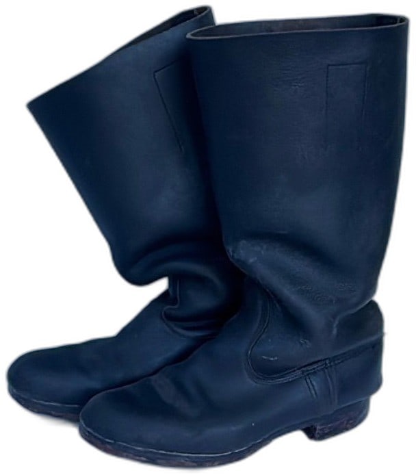 Vintage Soviet Russian Army Officer Jack Boots Black Leather Hobnail Sole WWII E: Vintage Soviet Russian Army officer jack boots made of black leather with traditional tall shafts, hobnail leather soles, and reinforced heels. Iconic for military collectors, these boots date to the