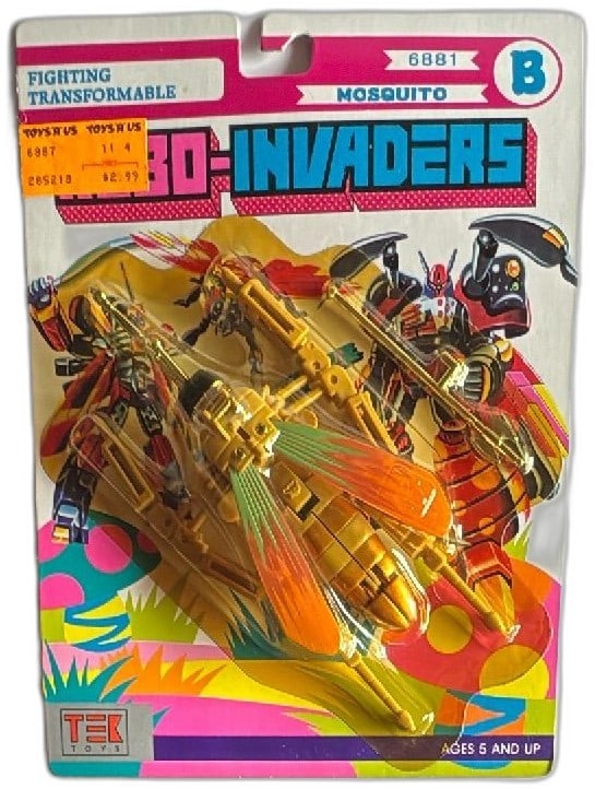 Tek Toys Robo Invaders Mosquito 6881 Transformable Robot Figure Sealed 1980s: Vintage Tek Toys Robo Invaders Mosquito 6881, fighting transformable robot figure, still sealed on original card. Features gold plastic with orange/green wings, retro 1980s style, and dual robot/insec