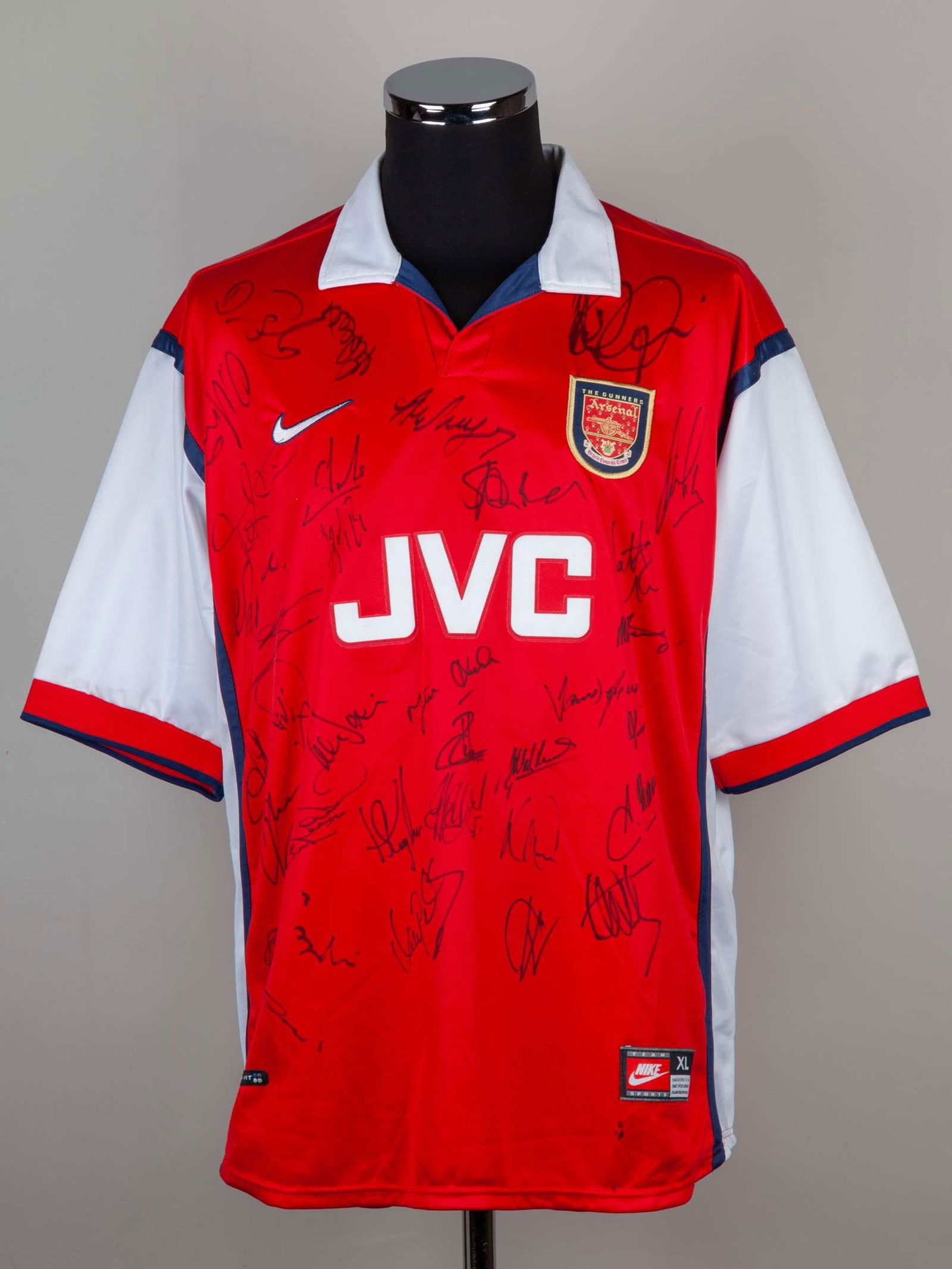Red and white Arsenal autographed replica short-sleeved shirt, 1998-99 (1 of 4)