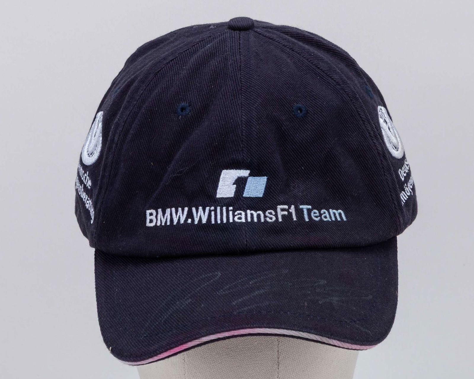 BMW Williams F1 Team Used Signed Cap (1 of 5)
