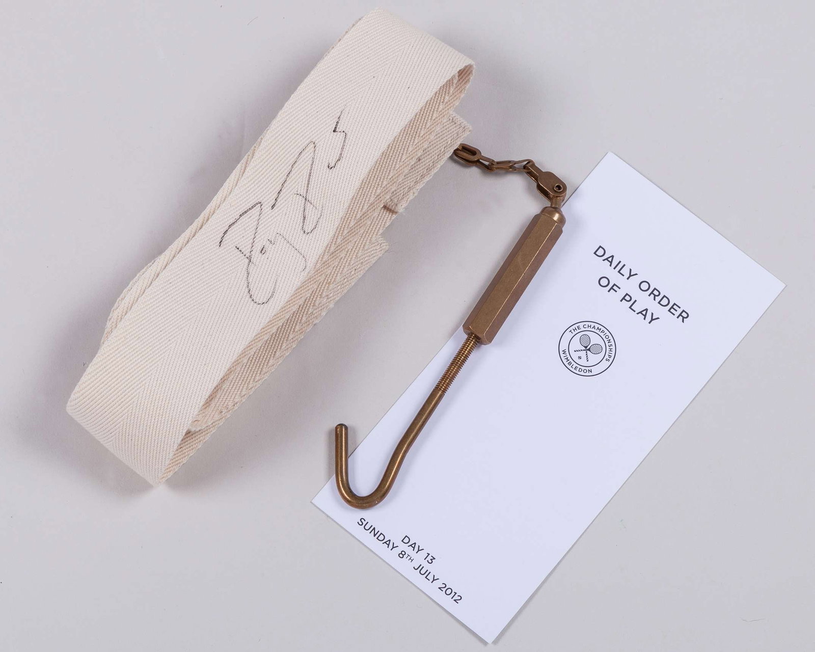 2012 Centre Court singles match used net, the net band autographed by Roger Federer - 5
