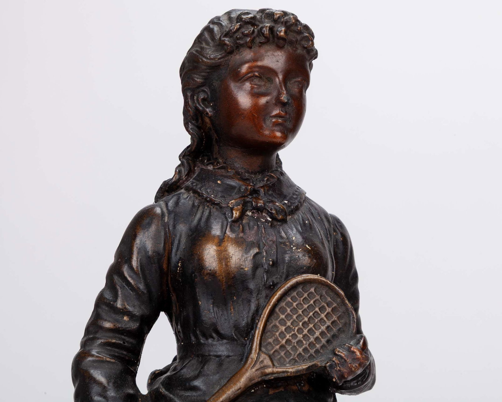 A 20th Century bronze figure of a female tennis player  - 3