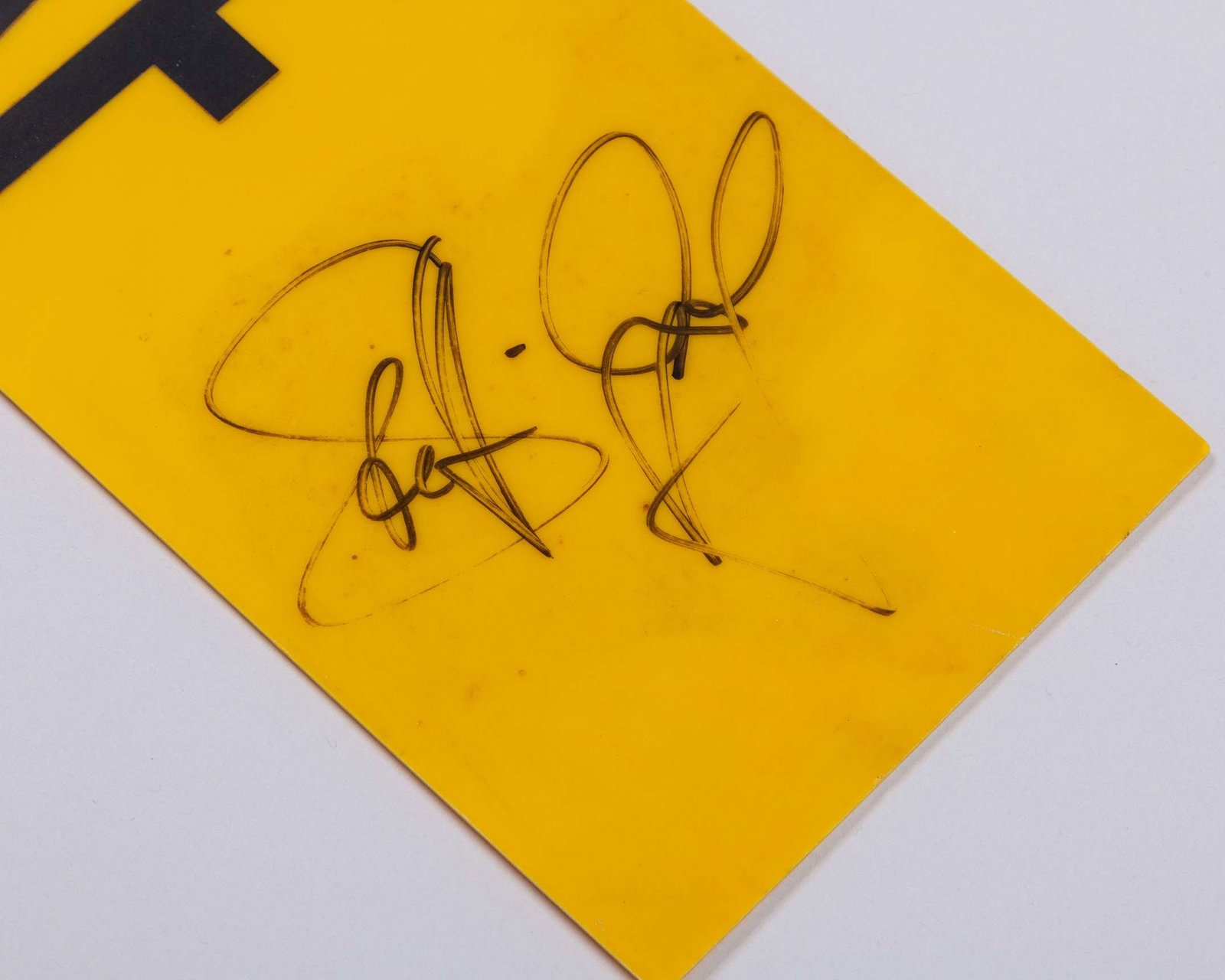 Steffi Graf an original Wimbledon manuel scoreboard autographed nameplate - 2