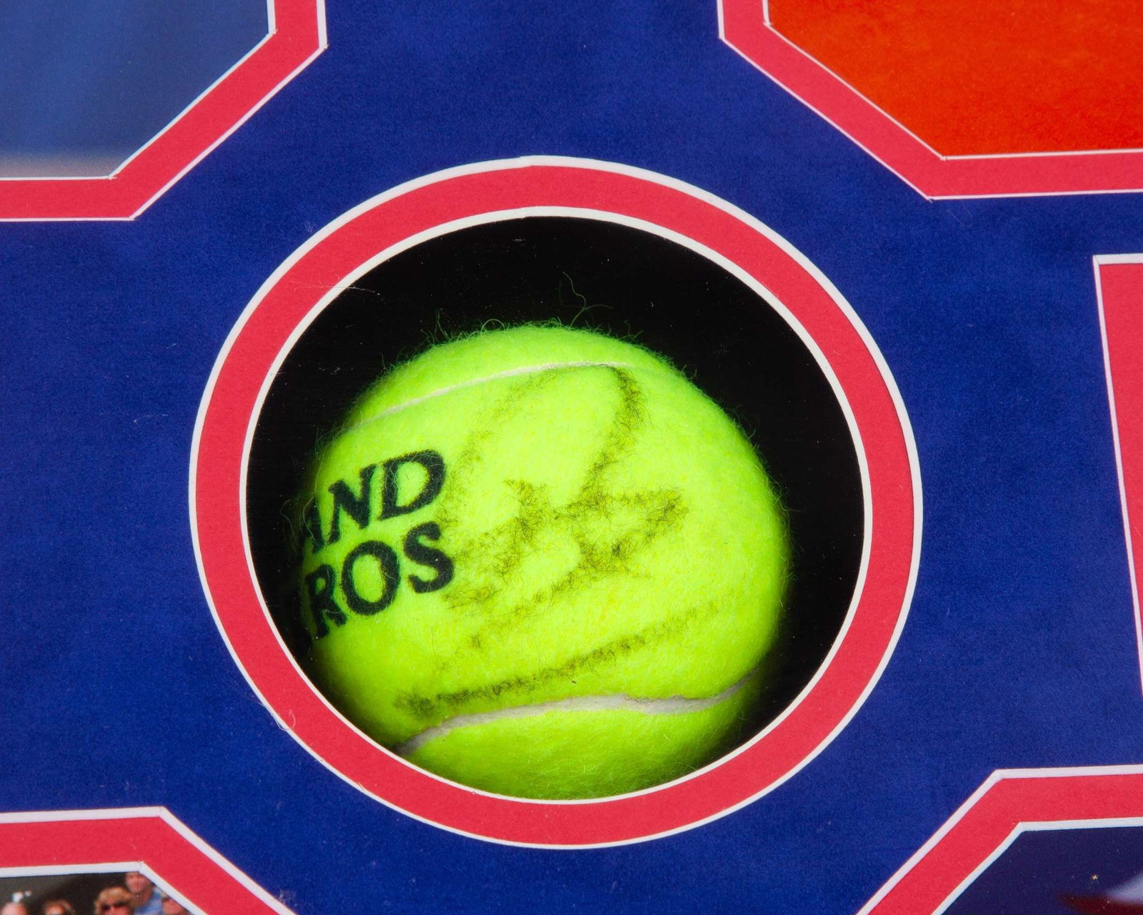 An autographed US Open four tennis ball display - 5