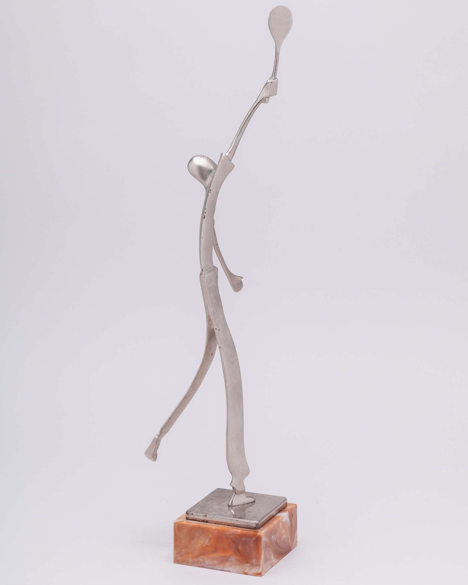 A rare 1930s Hagenauer style figurine mounted onto a square onyx base - 3