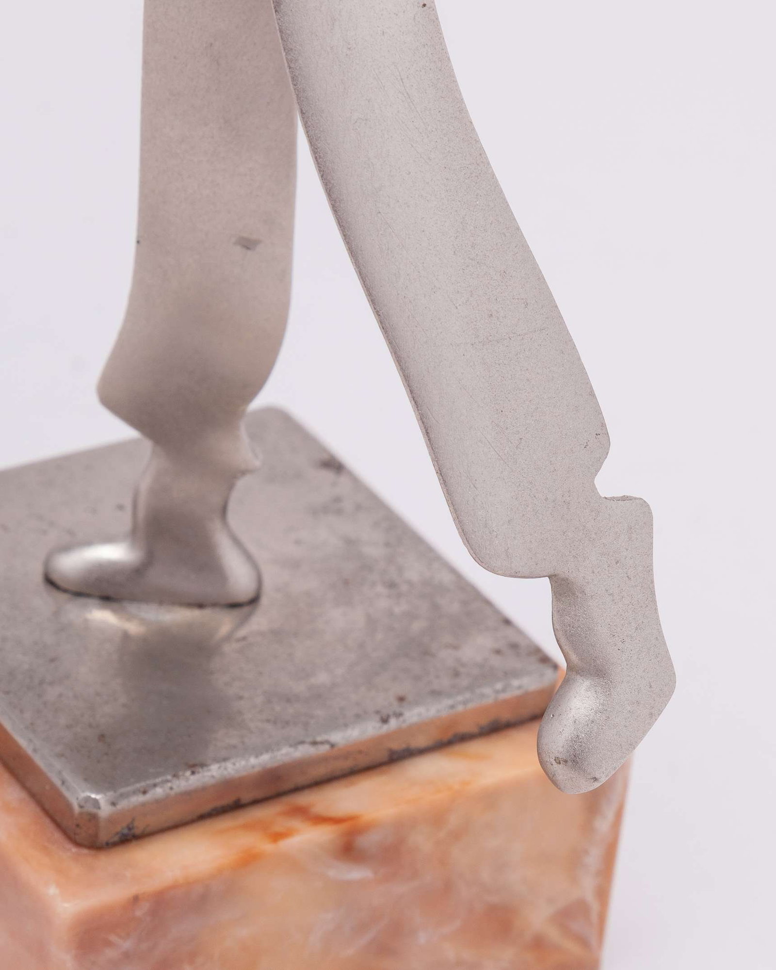 A rare 1930s Hagenauer style figurine mounted onto a square onyx base - 5
