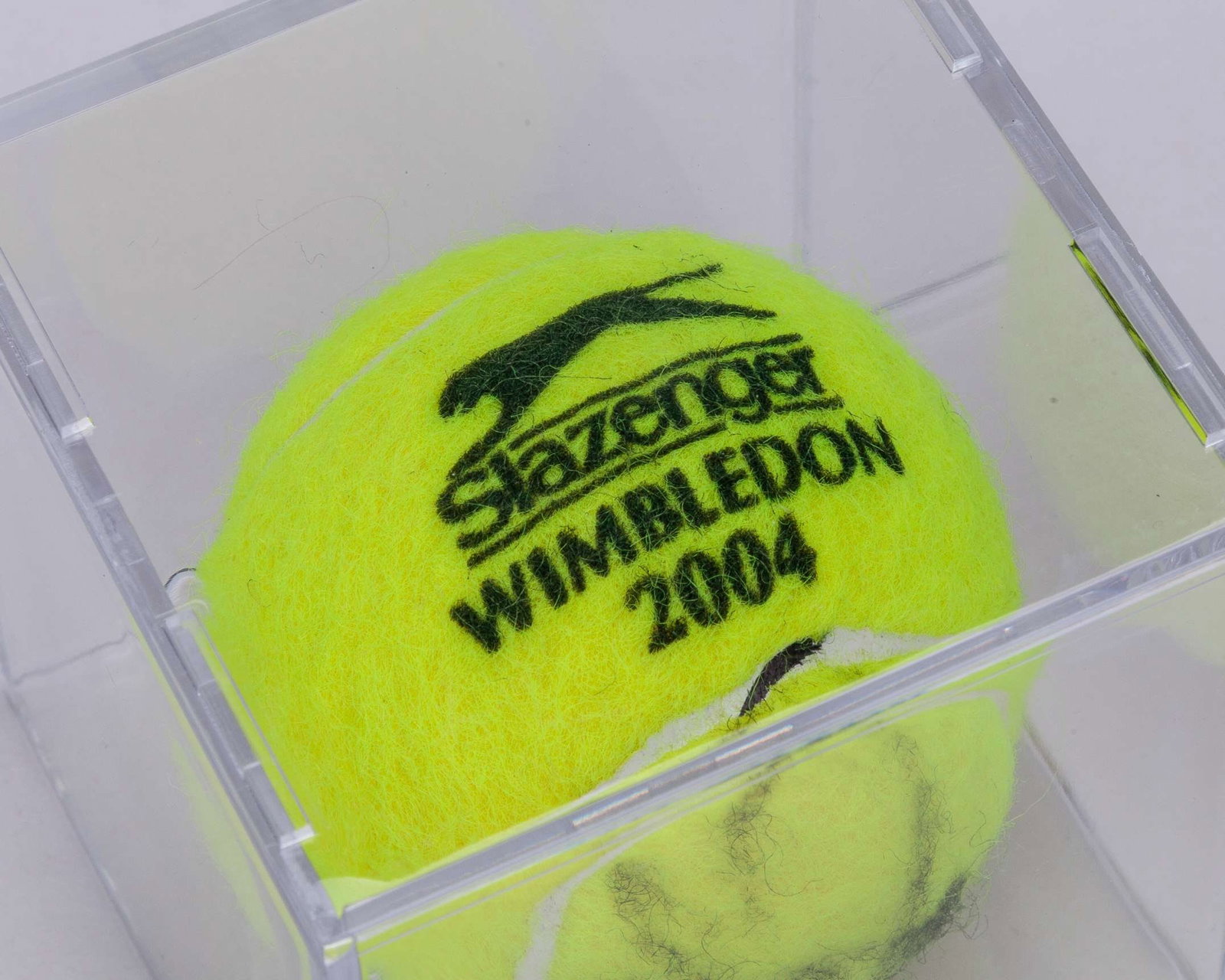 Roger Federer an autographed Wimbledon tennis ball, 2004 - 3