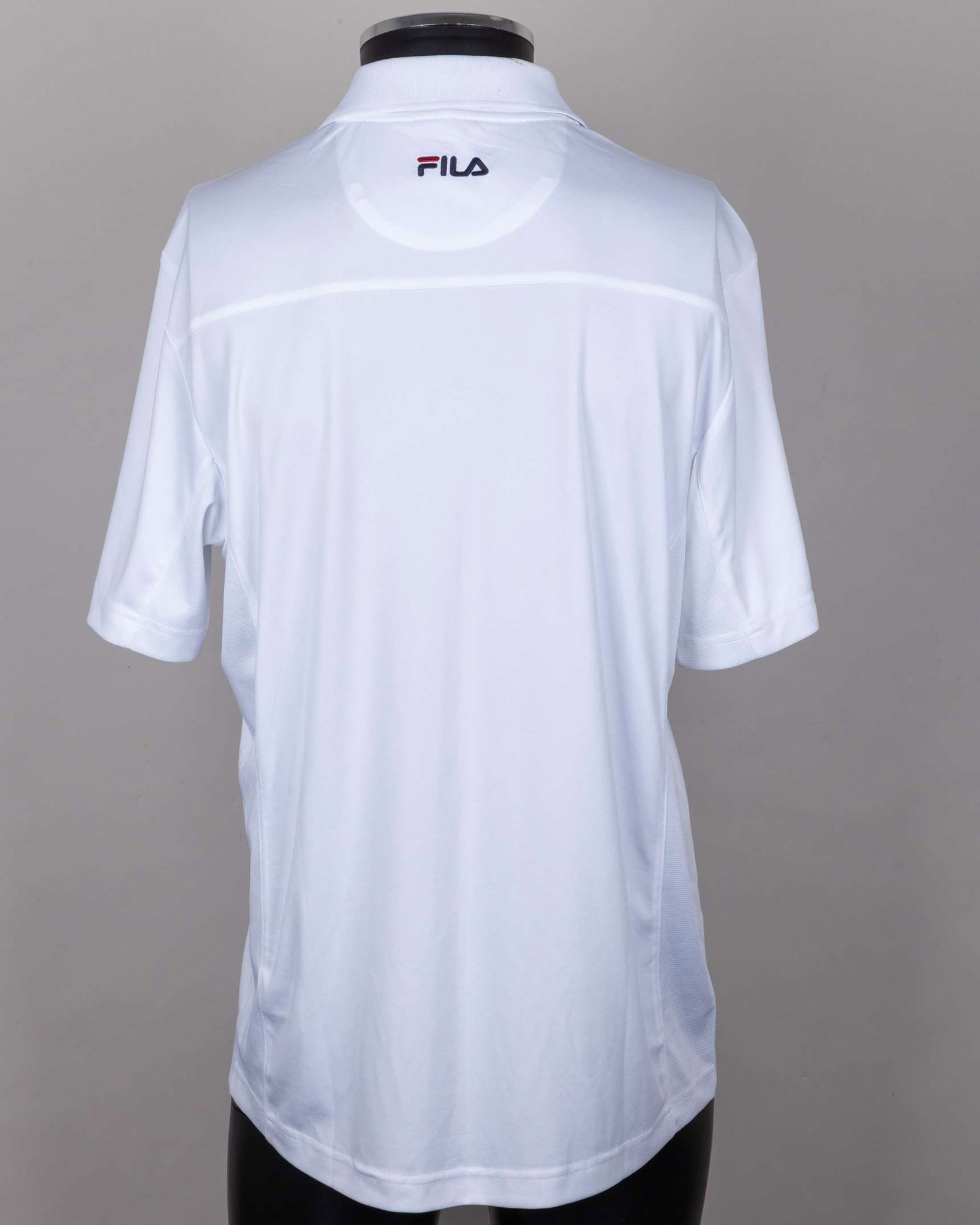 A white Fila tennis shirt autographed by Bjorn Borg, UK XL, with button-up collar - 2