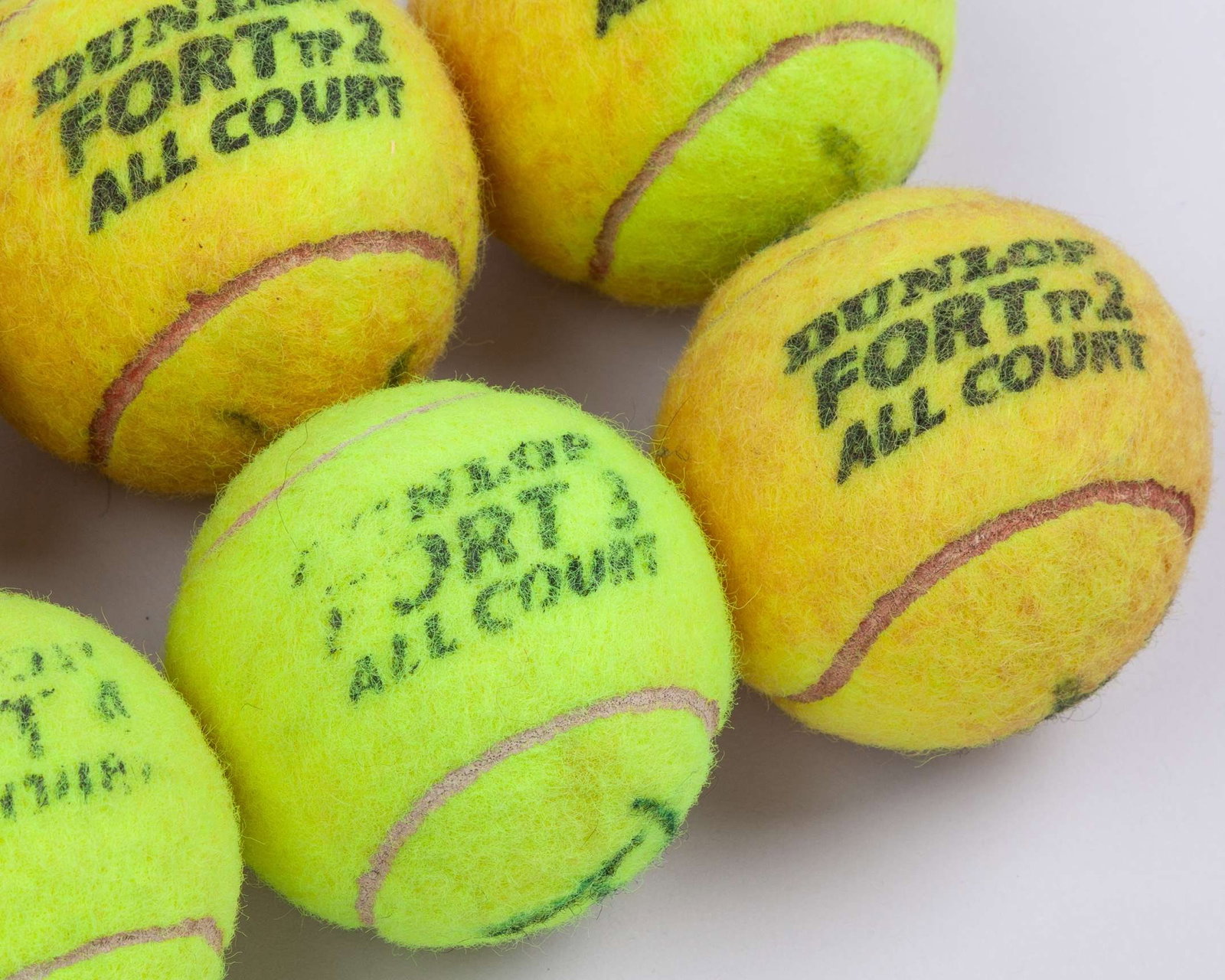 Six Dunlop Bjorn Borg autographed tennis balls  - 4