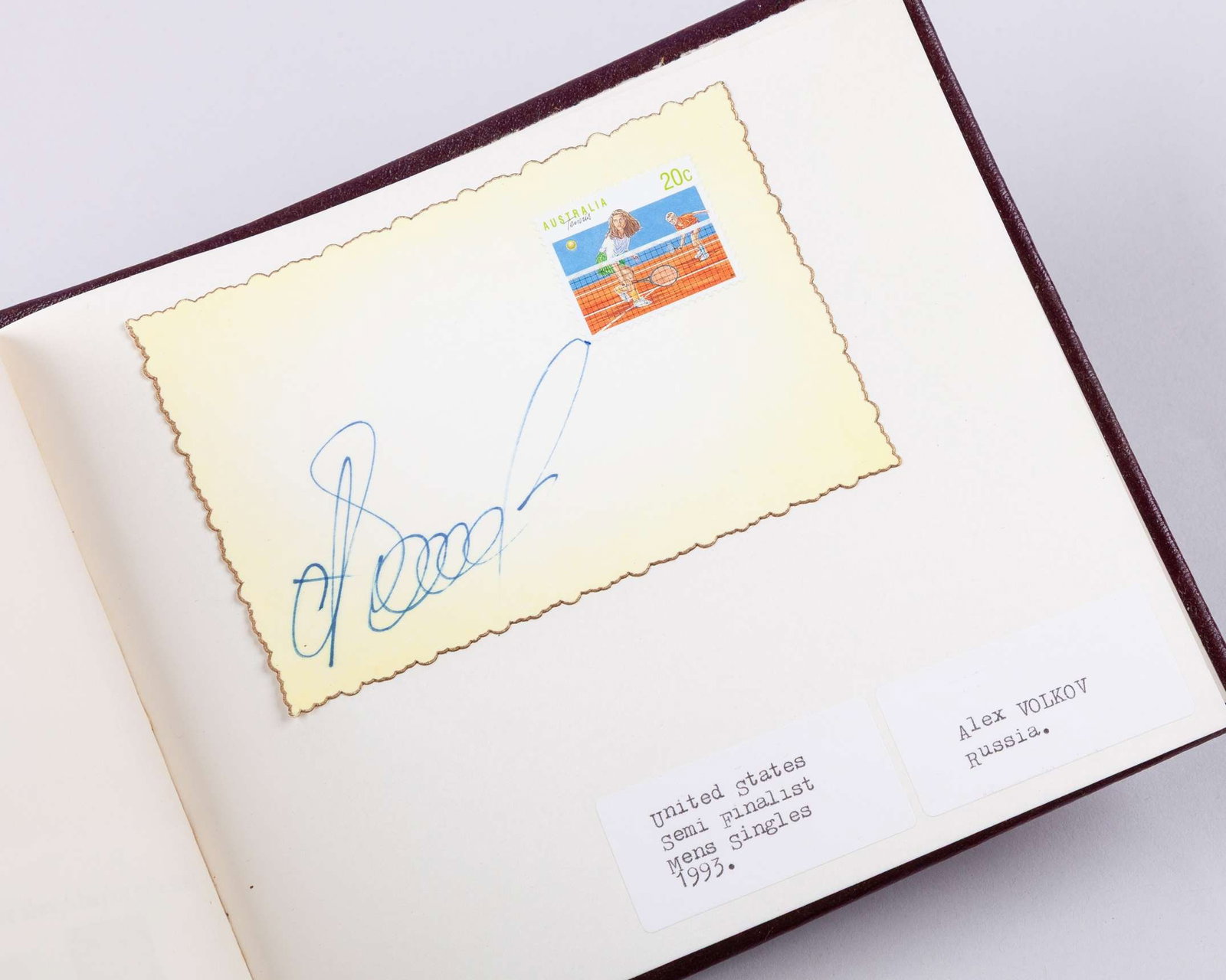 A tennis autograph album, 80 pages of notable champions - 7