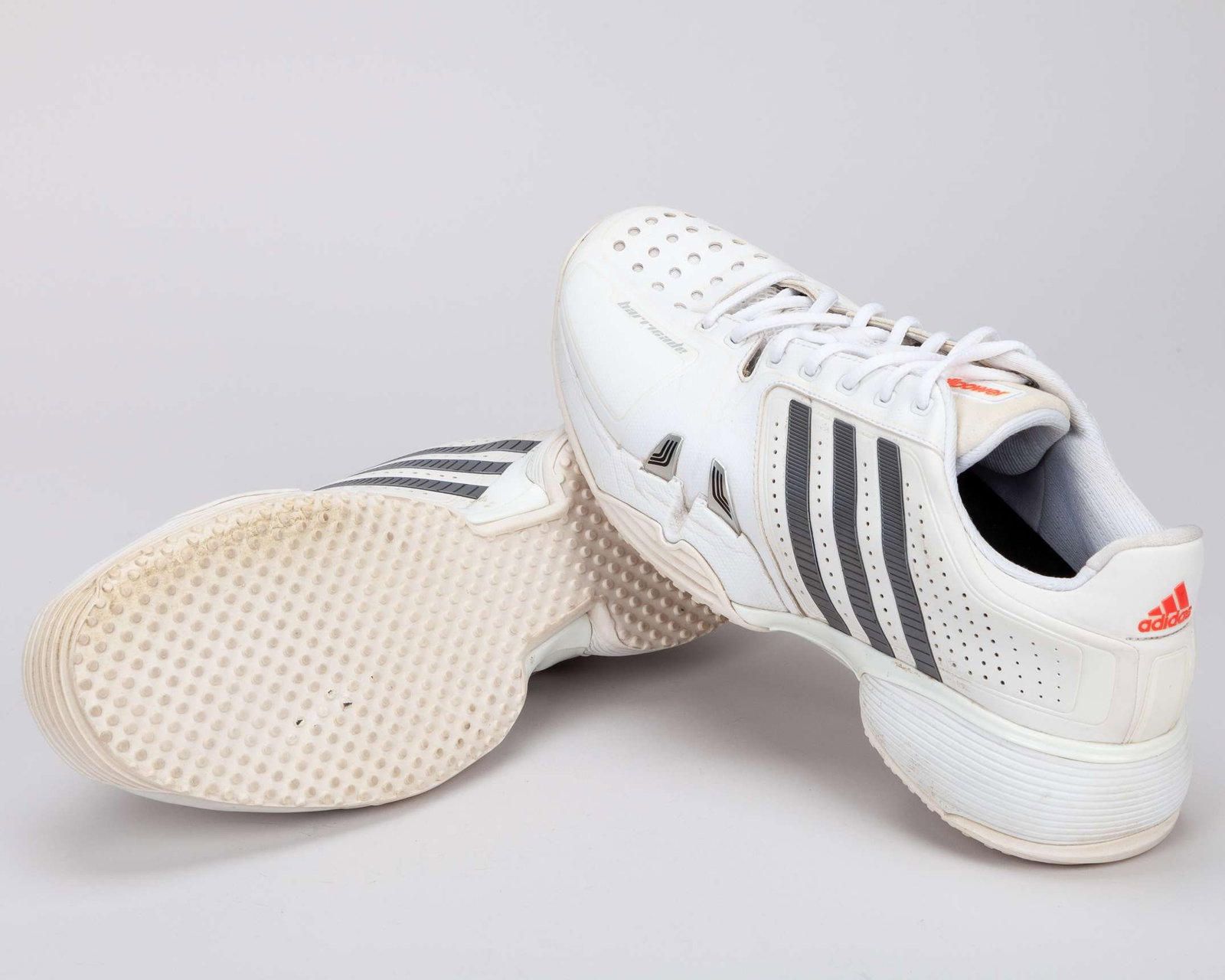 Andy Murray 2013 Wimbledon Final: a pair white Adidas Barricade adituff tennis shoes - 2