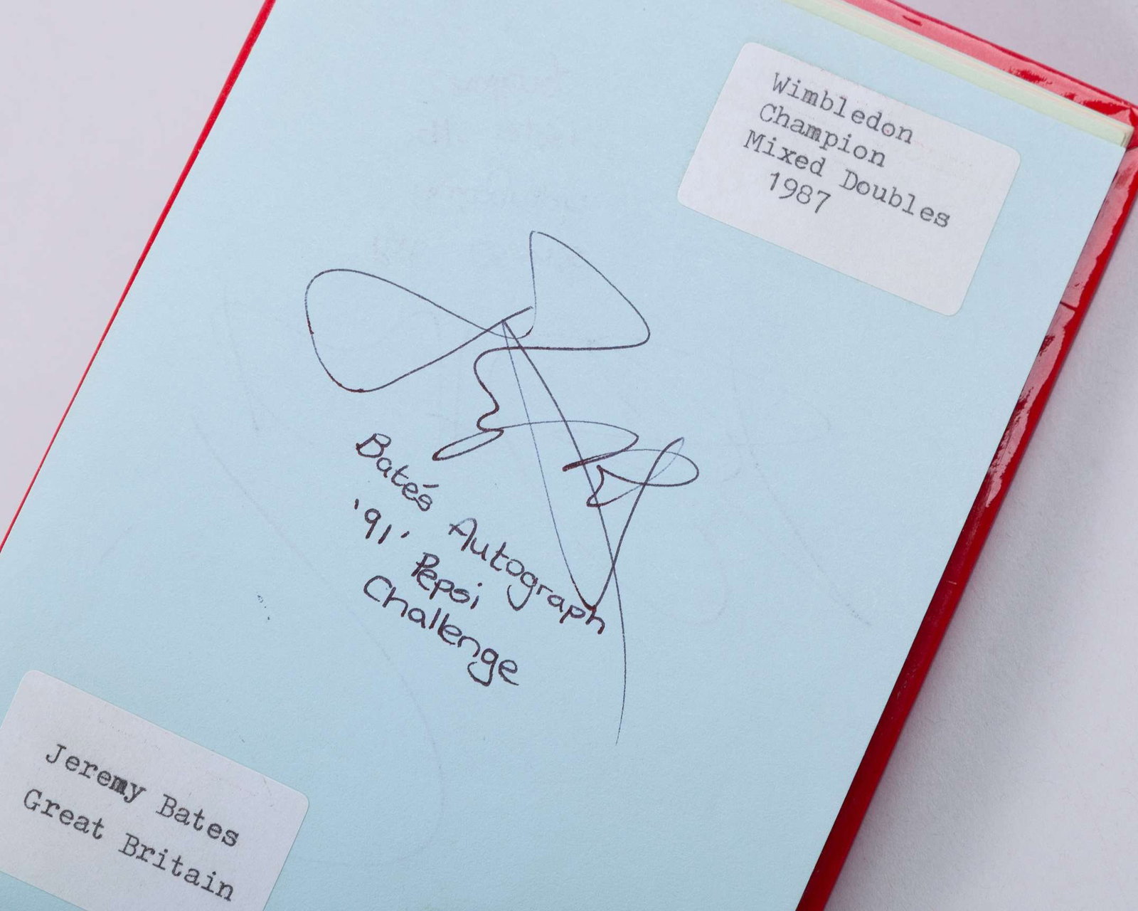 A tennis autograph album, 53 pages - 6