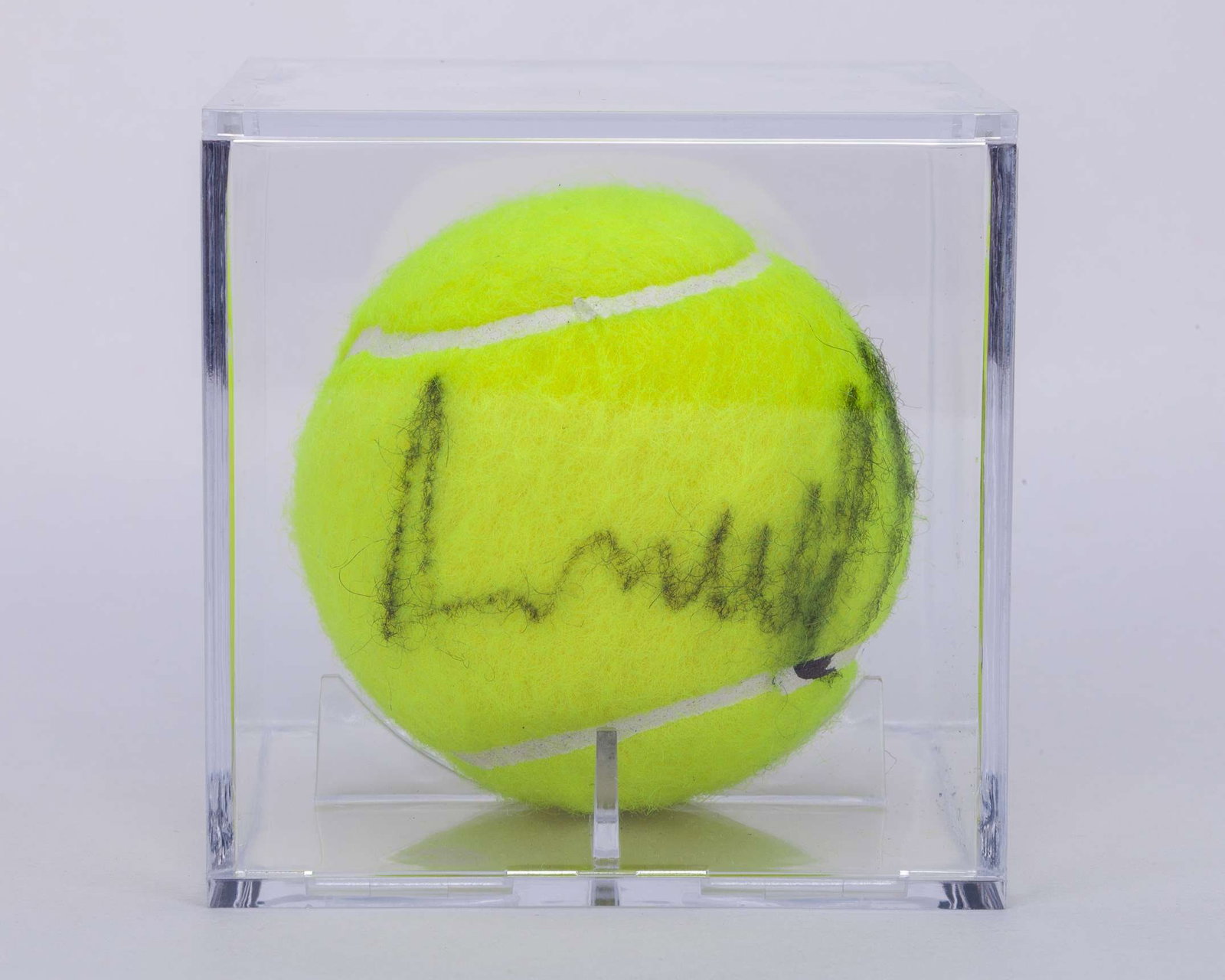 Andy Murray autographed Wimbledon tennis ball, 2013: Andy Murray autographed Wimbledon tennis ball, 2013, with COA from Grant Cantin former Head Groundsman at Wimbledon 