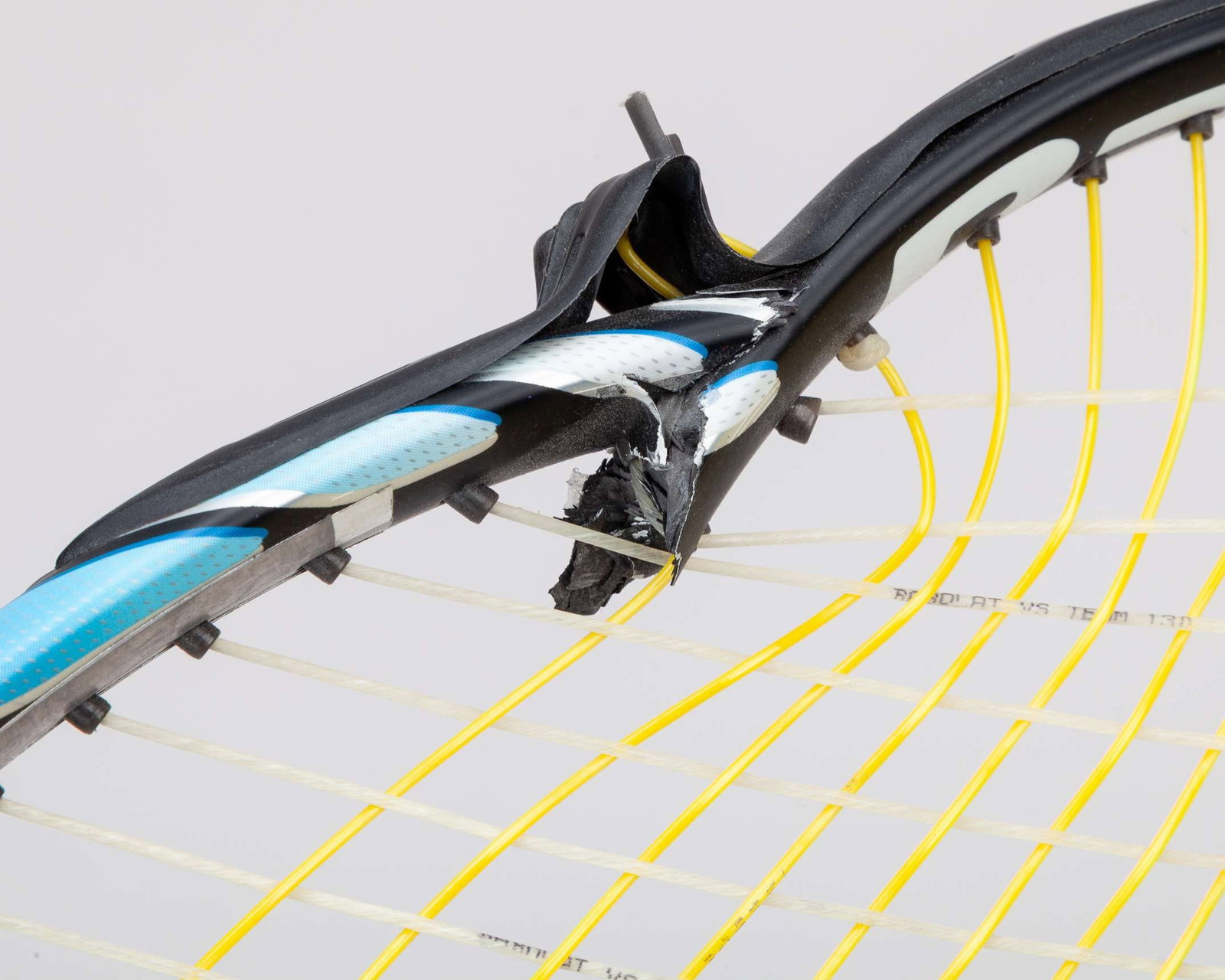 Andy Roddick a Babolat used and smashed tennis racket - 4