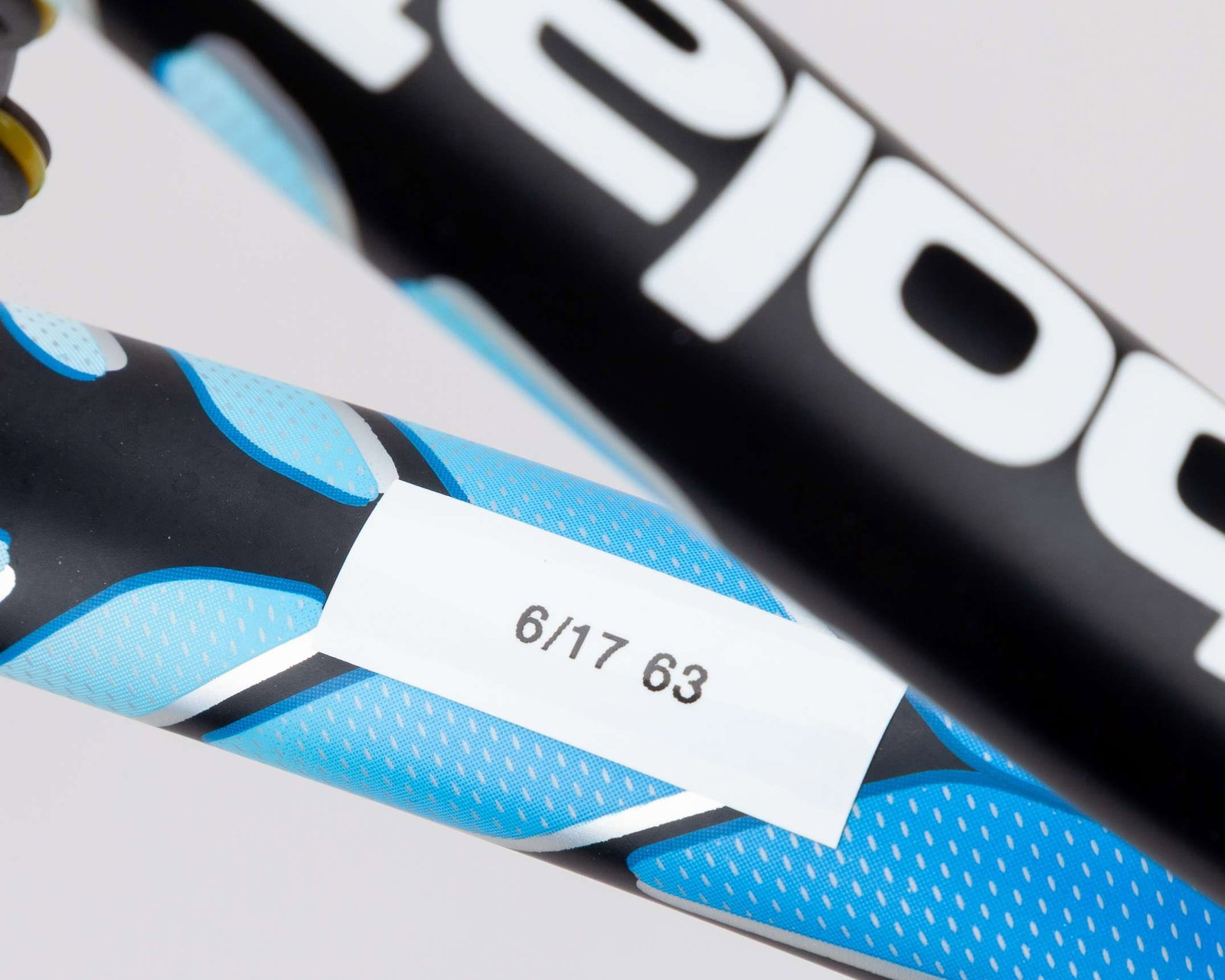 Andy Roddick a Babolat used and smashed tennis racket - 5