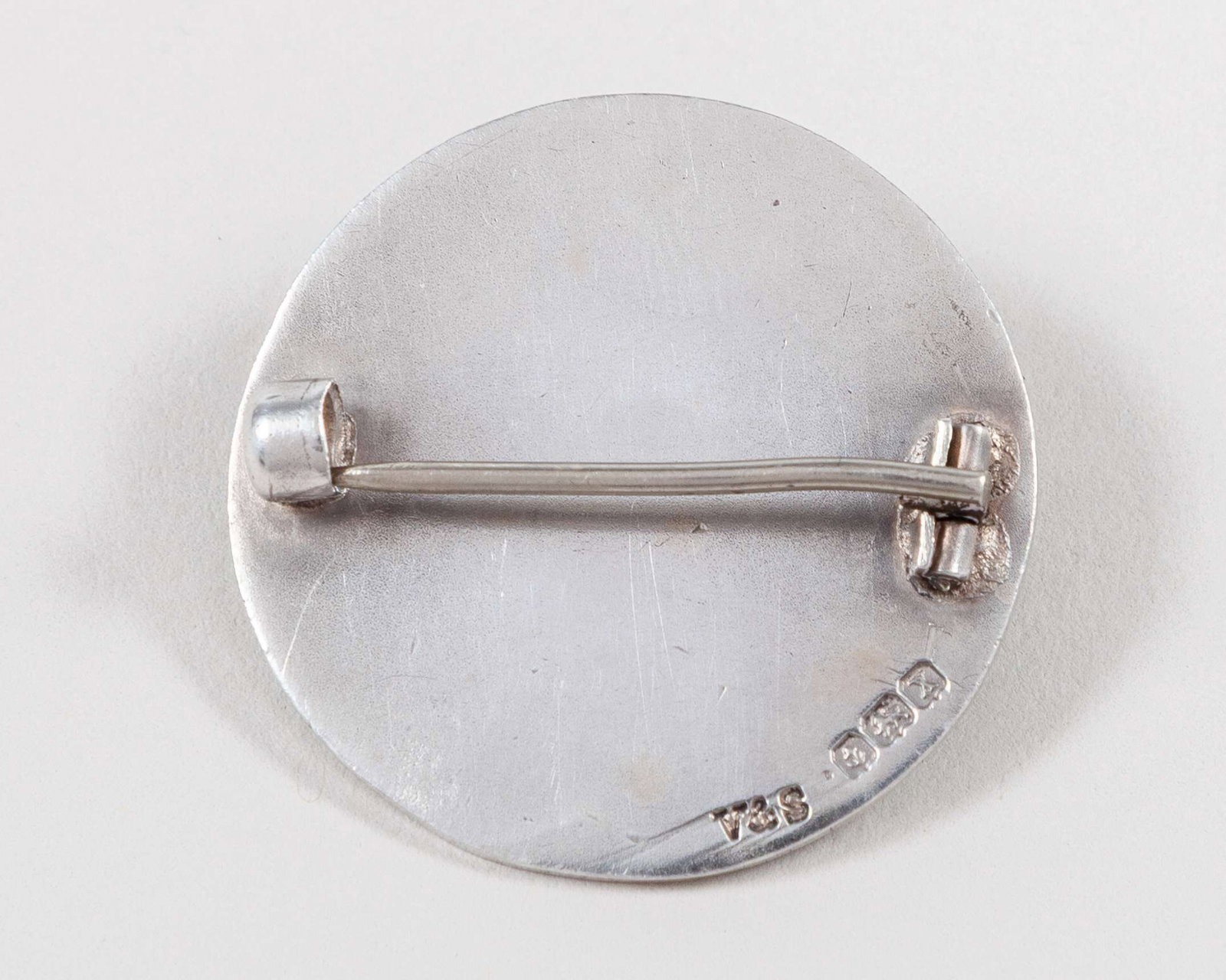 Silver and enamel Wimbledon High School brooch  - 3