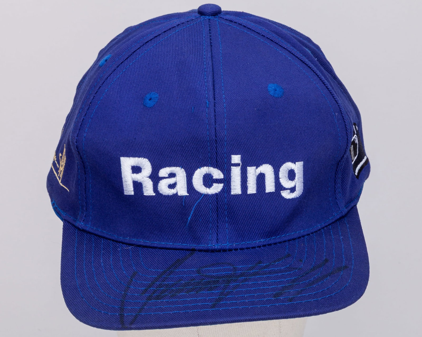 Damon Hill Signed Cap: Damon Hill Signed Cap.A Racing cap hand-signed by 1996 Formula 1 World Champion, Damon Hill.