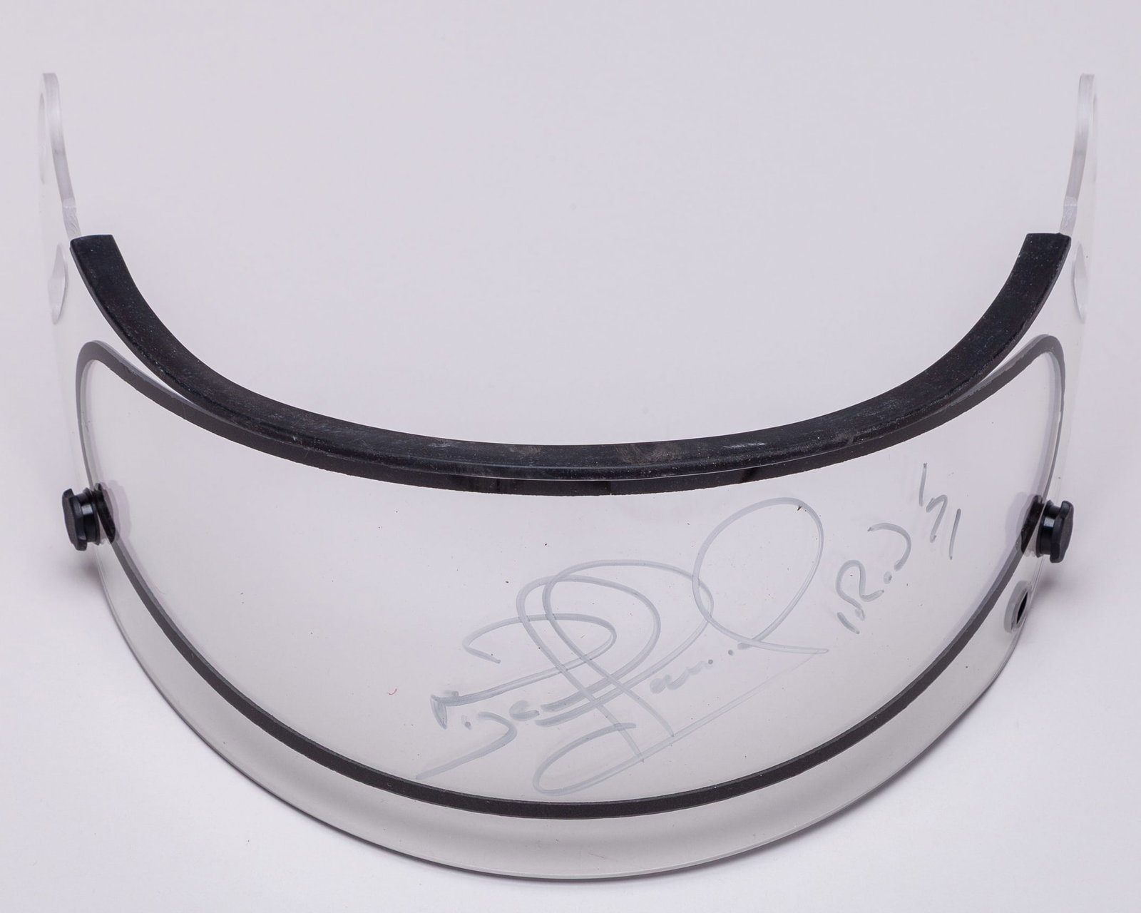 Nigel Mansell Signed Used Visor: Nigel Mansell Signed Used Visor.This used visor was worn by Mansell and is personally hand-signed by the 1992 F1 World Champion.The visor was originally obtained from the Nigel Mansell Collection.