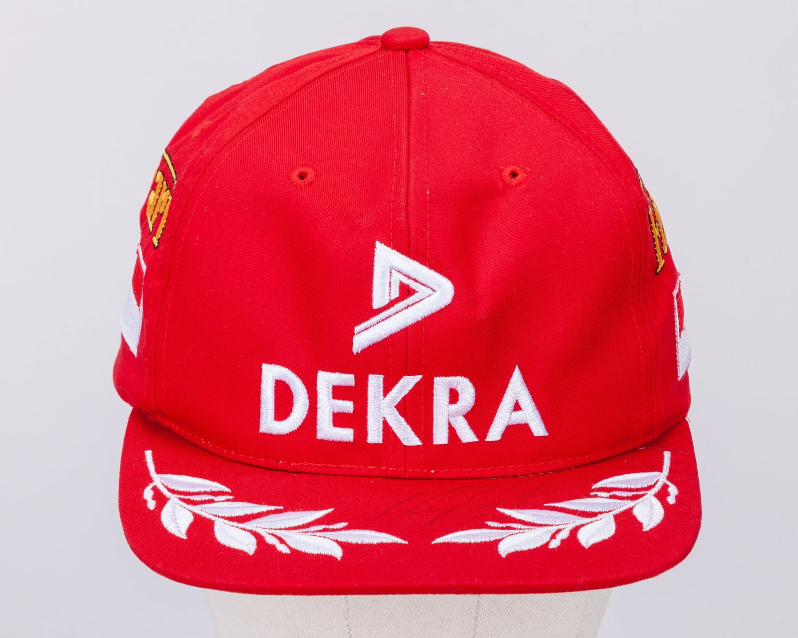 Michael Schumacher Signed Scuderia Ferrari?Cap: Michael Schumacher Signed Scuderia Ferrari?Cap.This is a Scuderia Ferrari Cap, personally signed by 7-time F1 World Champion Michael Schumacher.