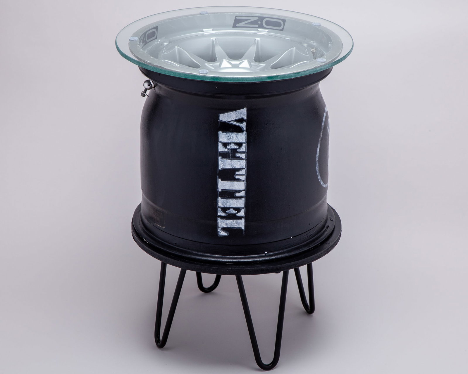 Sebastian Vettel 2012 Red Bull Racing RB8 Used Wheel Rim Coffee Table: Sebastian Vettel 2012 Red Bull Racing RB8 Used Wheel Rim Coffee Table.This is a World Championship winning front wheel used by Sebastian?Vettel to win his 3rd Drivers' World Championship during the 20