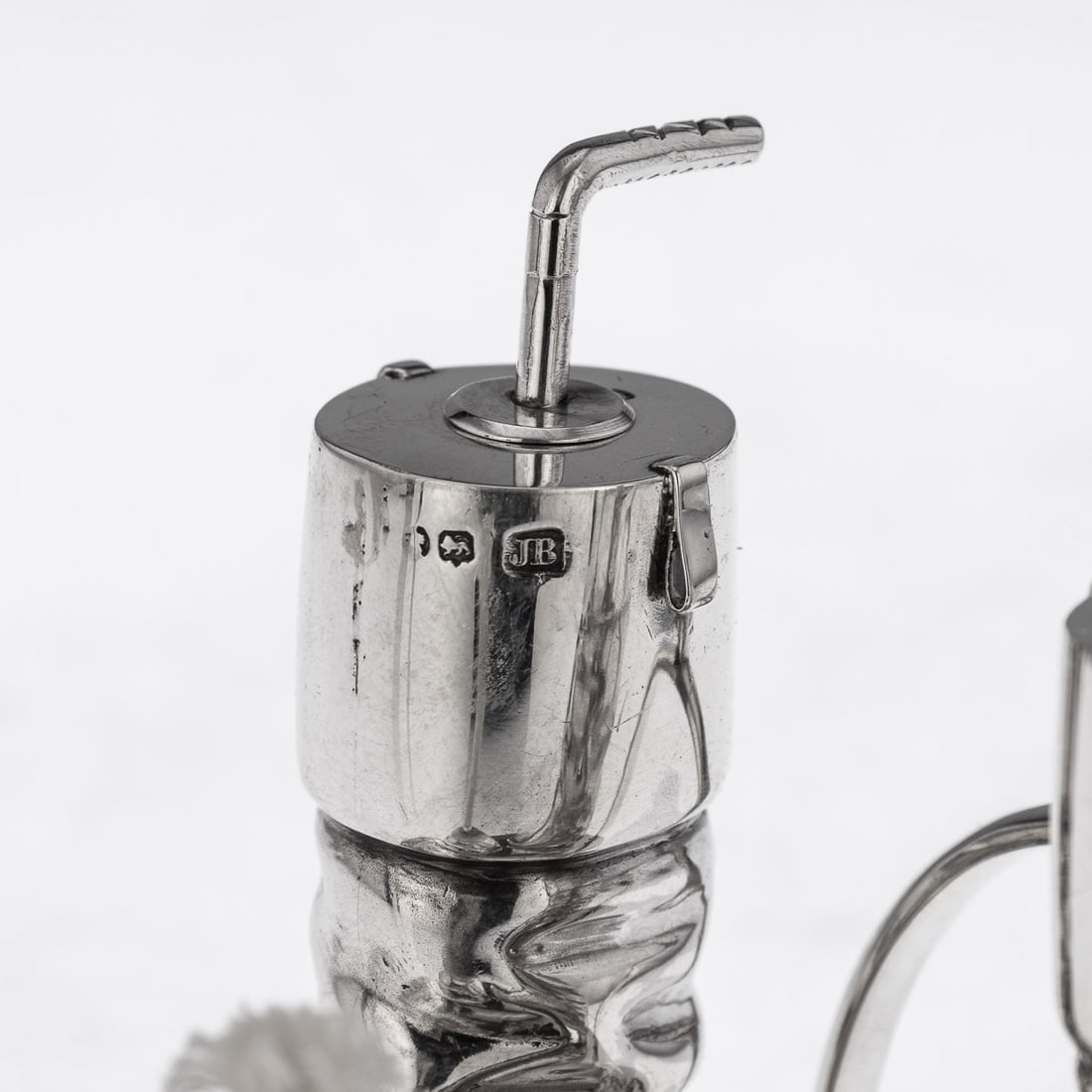 ANTIQUE 19thC VICTORIAN SOLID SILVER HORSE RACING TABLE LIGHTER, LONDON c.1883 - 9