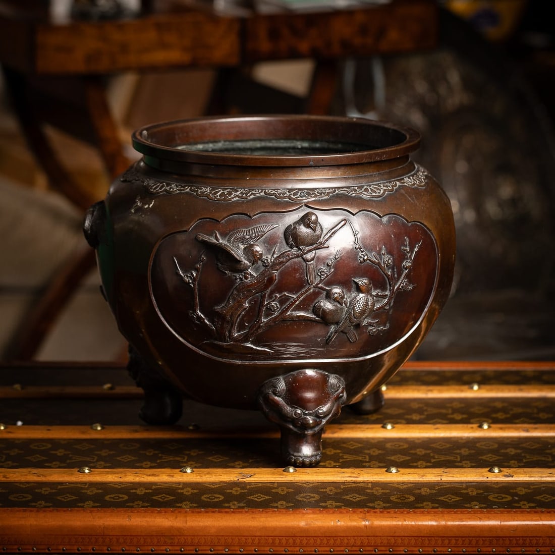 ANTIQUE 19thC JAPANESE MEIJI PERIOD LARGE BRONZE MYTHOLOGICAL JARDINIÈRE C.1890 - 2