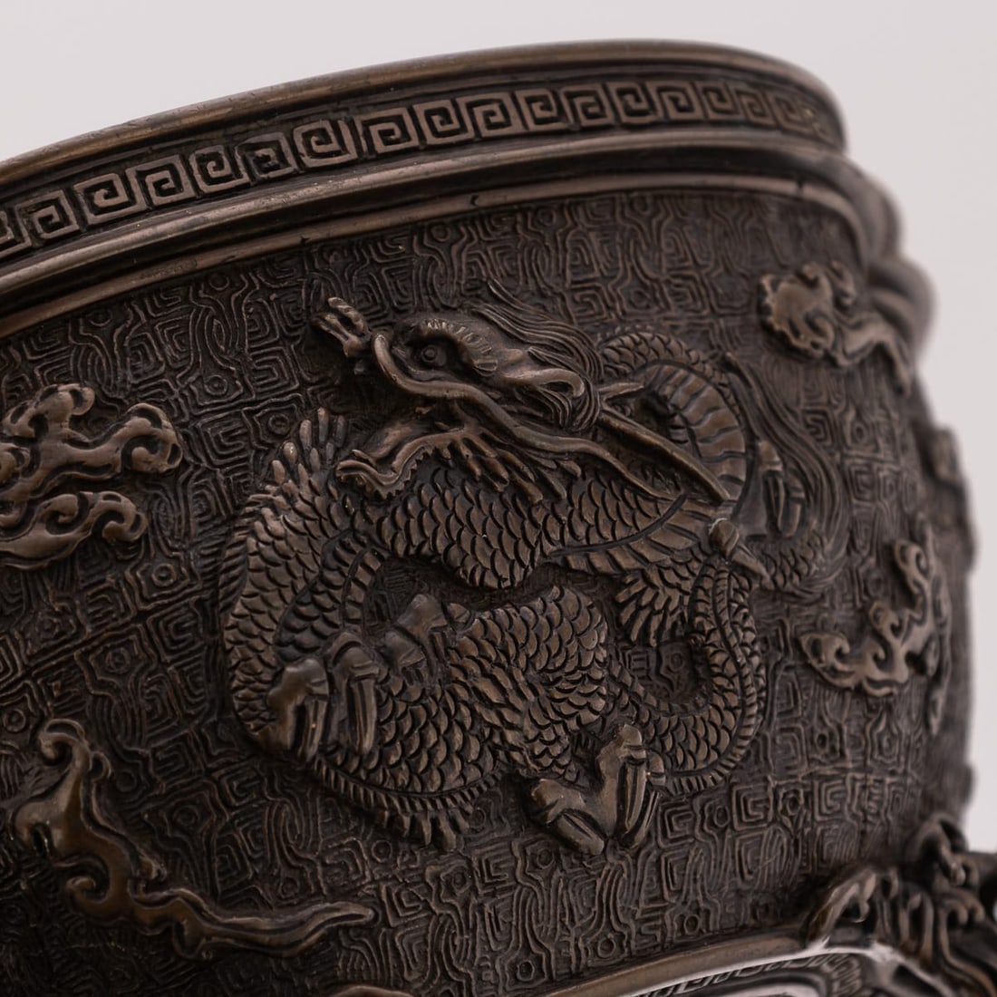 ANTIQUE 19thC JAPANESE BRONZE VESSEL IN THE STYLE OF THE 17thC EDO PERIOD - 14