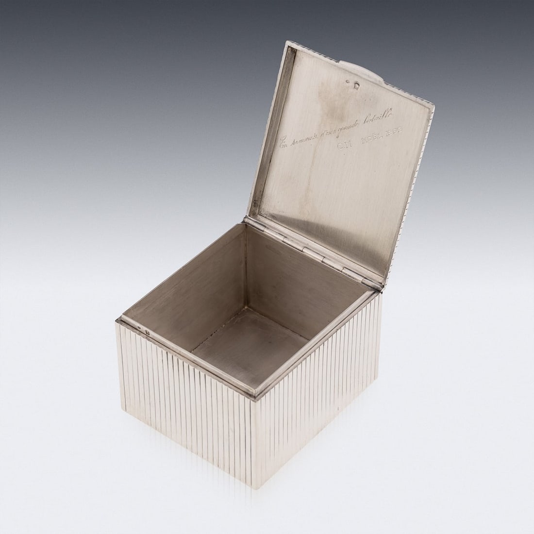 MID 20thC FRENCH SOLID SILVER & 18k GOLD, MOTHER OF PEARL BOX, DUNHILL c.1950 - 11