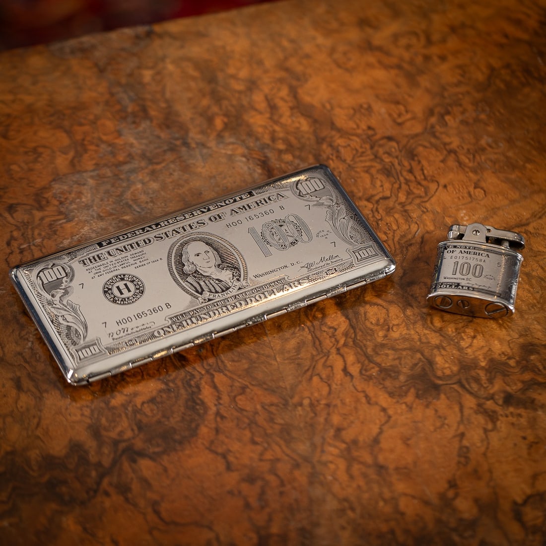 20thC AMERICAN SILVER-PLATED CIGARETTE CASE & LIGHTER SHAPED AS A HUNDRED DOLLAR BILL - 2