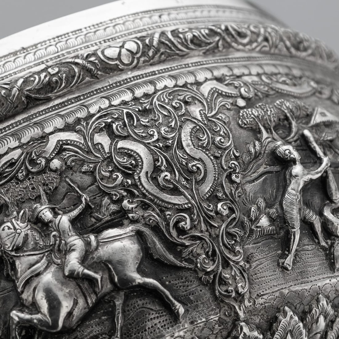 ANTIQUE 20thC BURMESE REPOUSSÉ SOLID SILVER "JATAKA TALES" BOWL c.1910 - 9