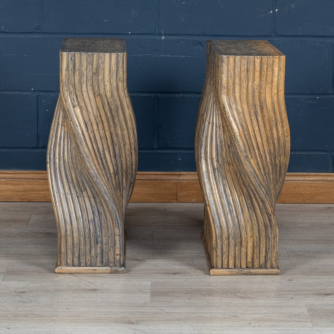 20thC AMERICAN DINING TABLE & FOUR CHAIRS BY MCGUIRE - 7